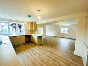 Photo 8- click for photo gallery